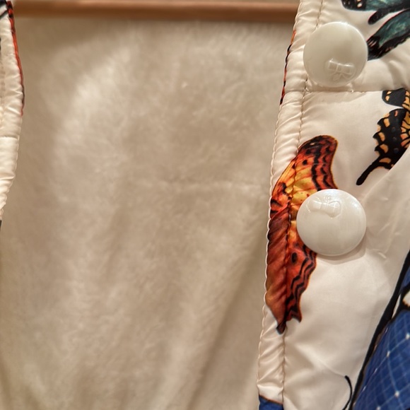 Infant Girl’s Lined Butterfly Puffer Coat Sz 6 months - Picture 11 of 16